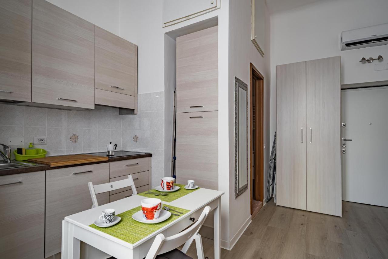 Milano, La Casetta Di Beatrice - By Host4U Екстер'єр фото