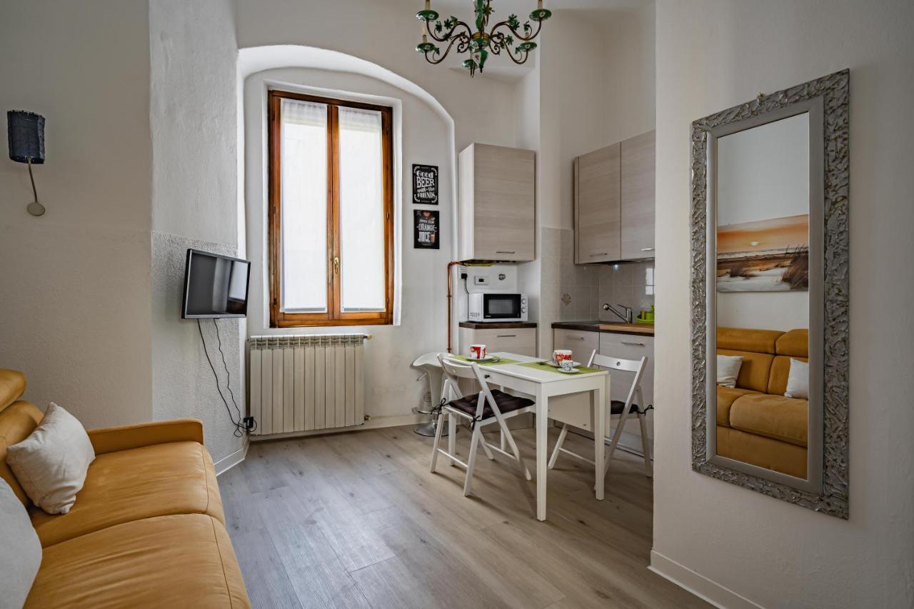 Milano, La Casetta Di Beatrice - By Host4U Екстер'єр фото